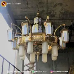 Pengrajin Lampu Masjid Nabawi Kuningan